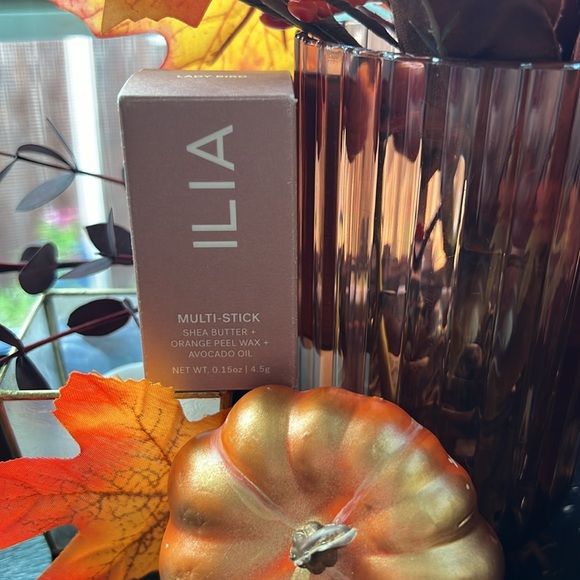 ILIA Multi-Stick - Picture 2 of 3